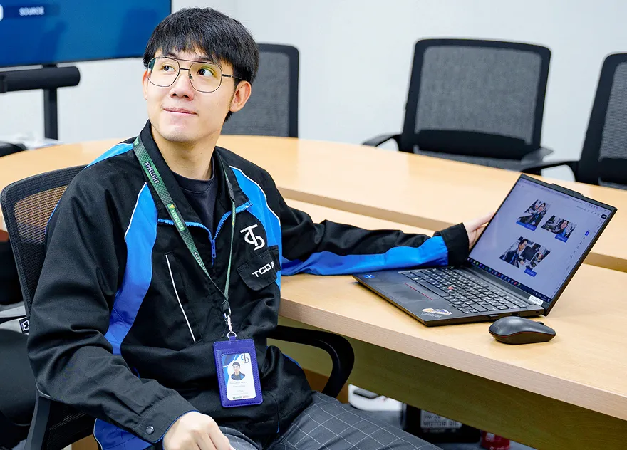 Pongsatorn at work